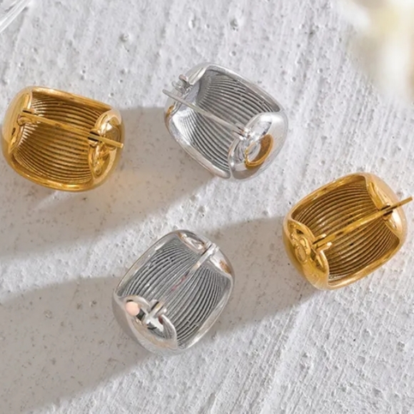 Gold-plated Hoop Earrings - Picture 3 of 6